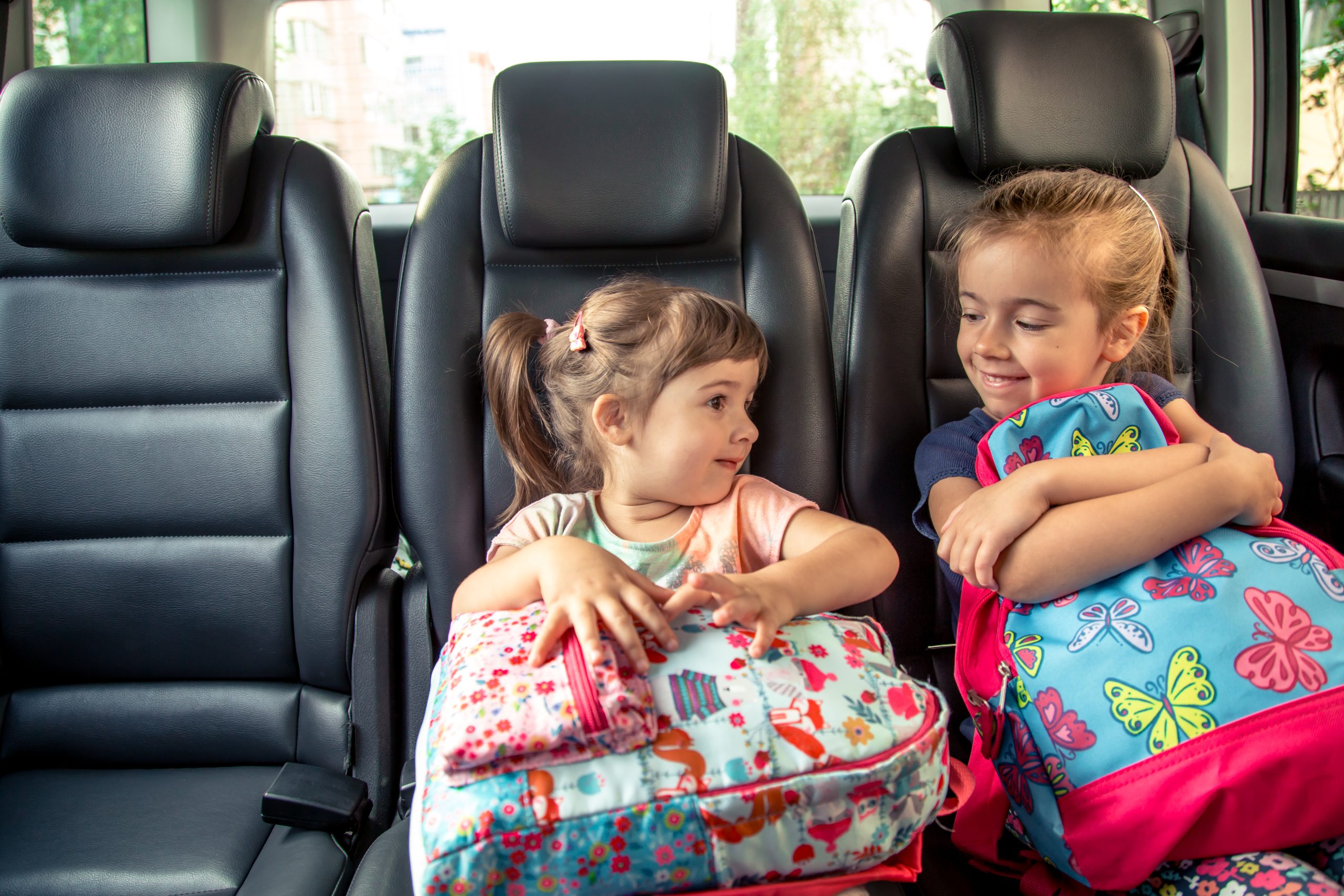 Enfants dans une voiture